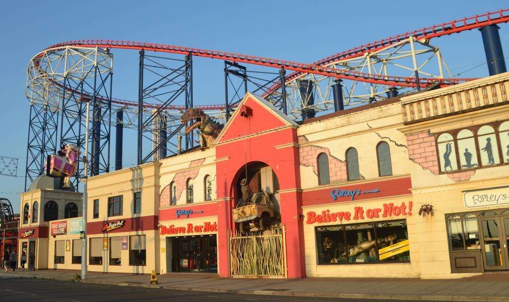 Camelot Seafront Hotel Blackpool Oda fotoğraf